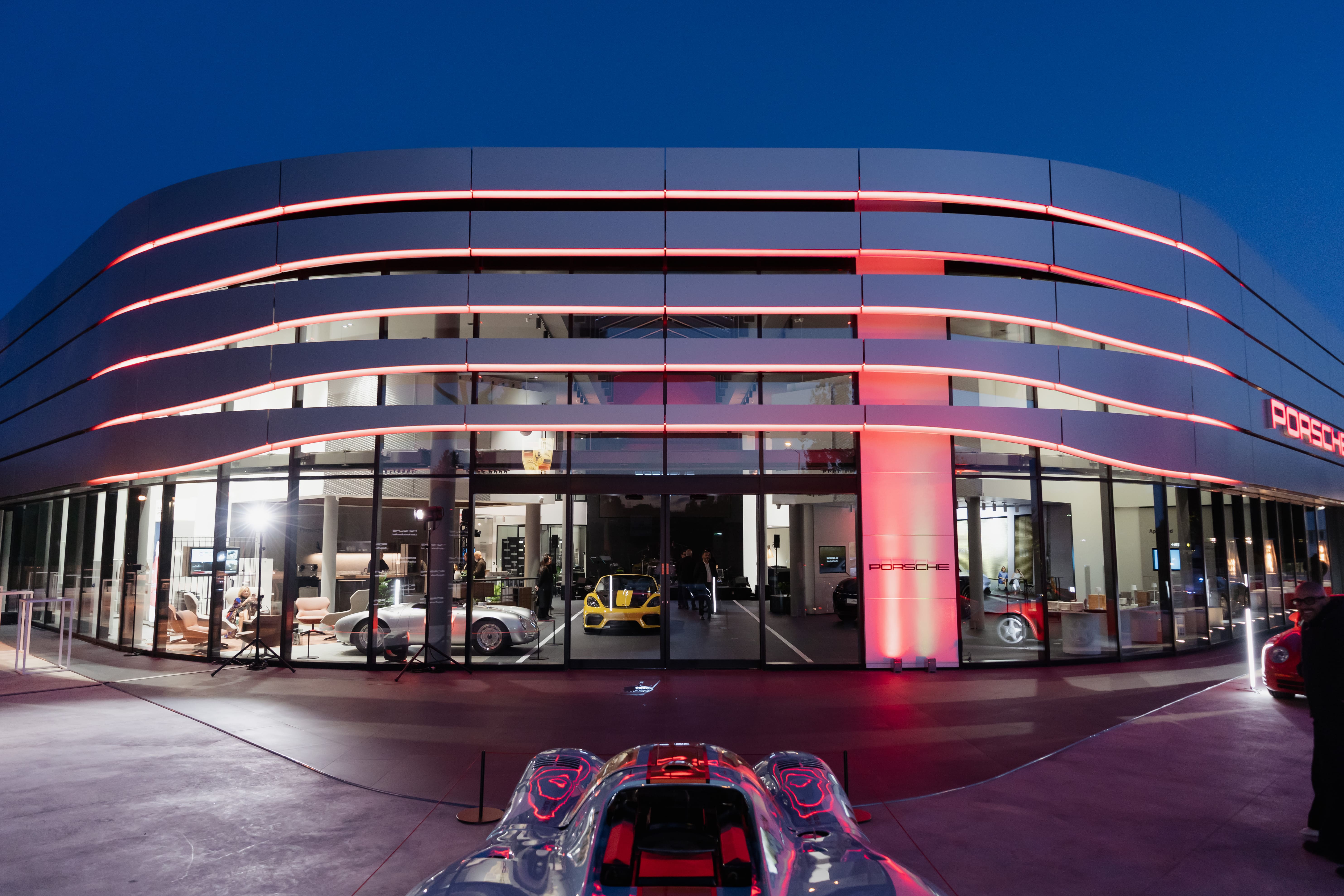 Benvenuti al Destination Porsche Roma Nord