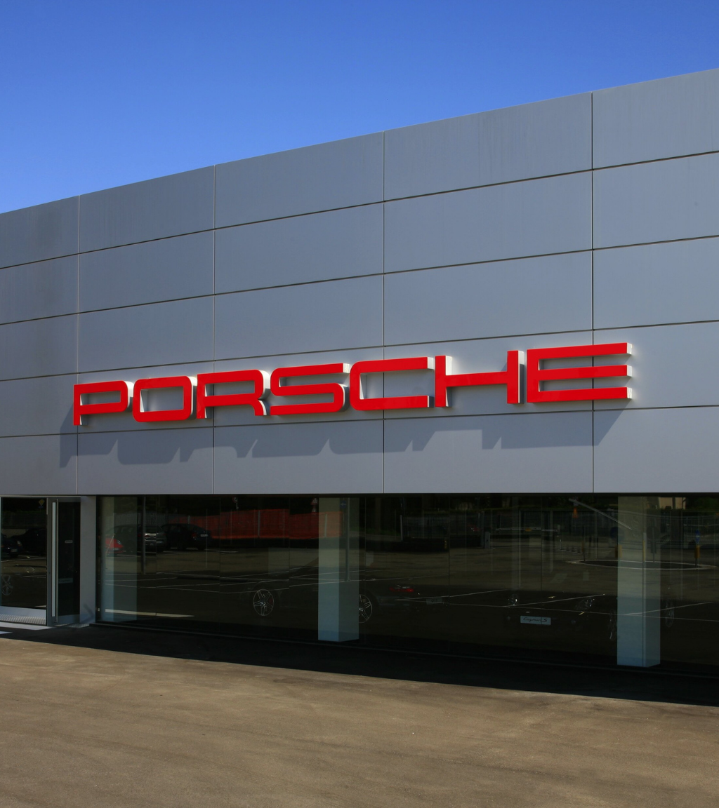 Centro Porsche Alessandria.