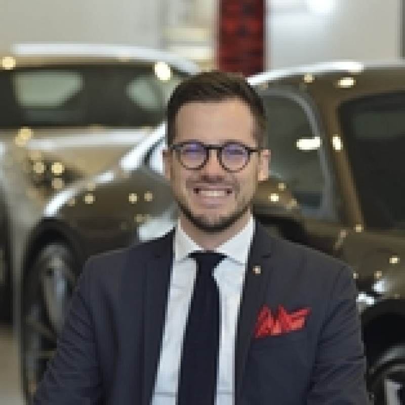 Venditore e Connect Expert Venditore e Connect Expert
